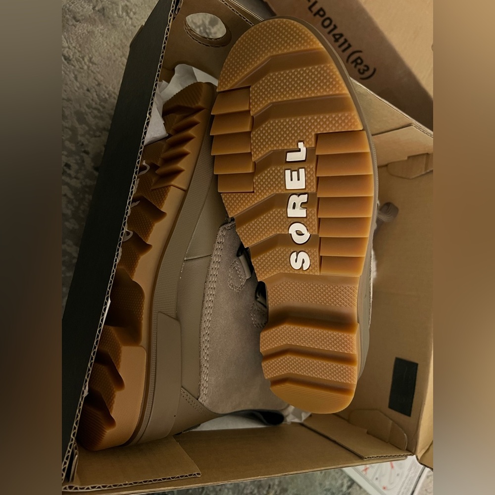 Sorel Tivoli IV Taupe Winter Boot